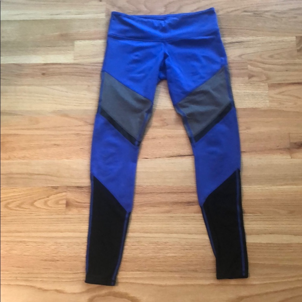 ALO yoga Sheila moto leggings small